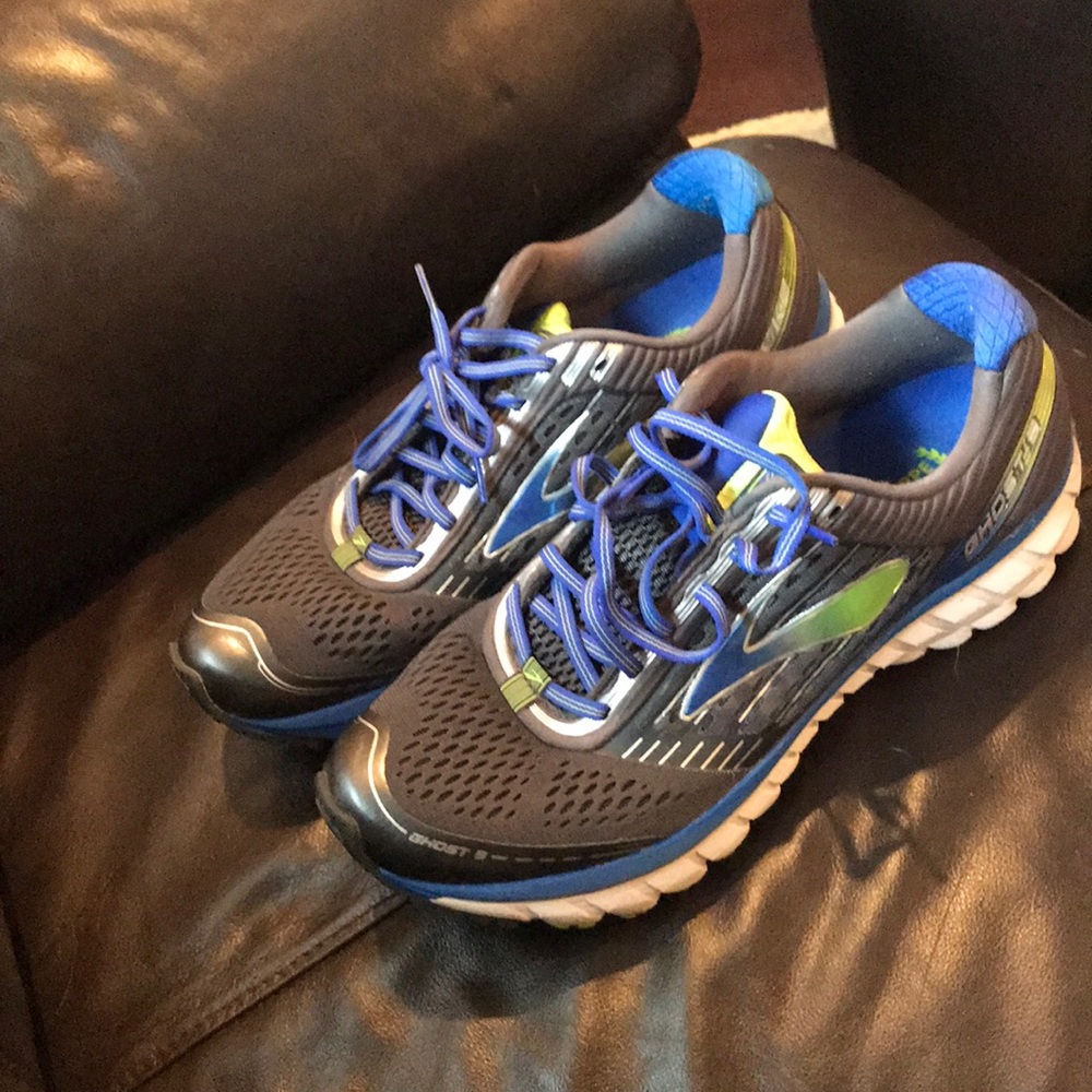Brooks Men’s Running Ghost9 style size 11
